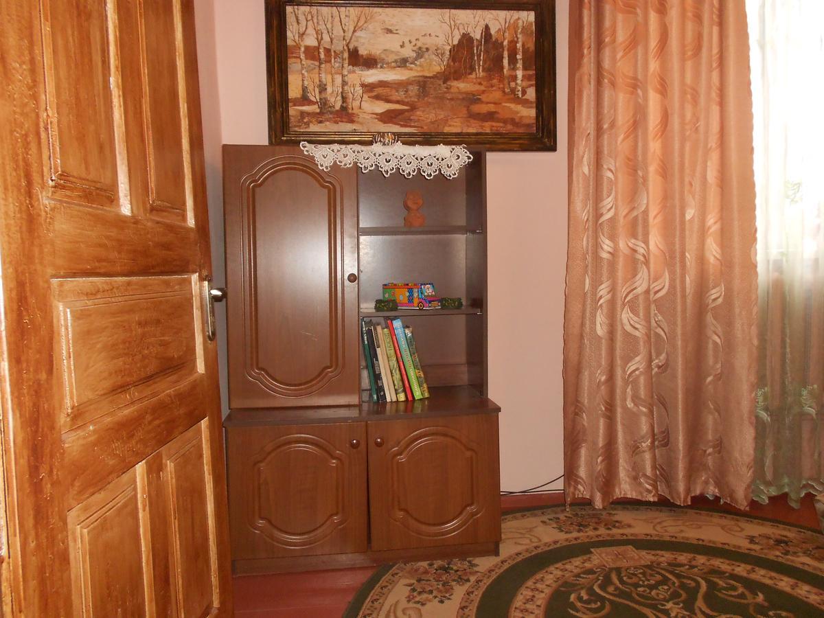 Sadyba Karpatskyi Vedmid Kossiv Extérieur photo