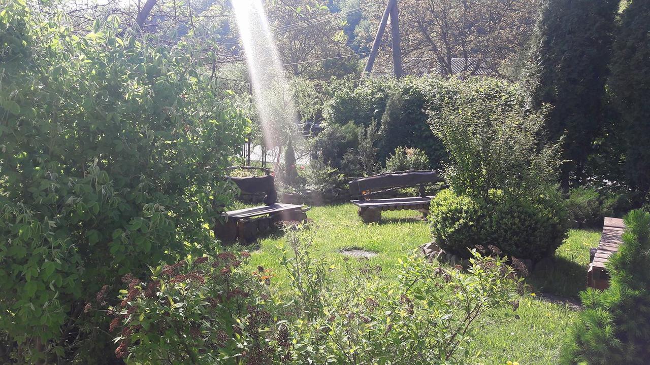 Sadyba Karpatskyi Vedmid Kossiv Extérieur photo